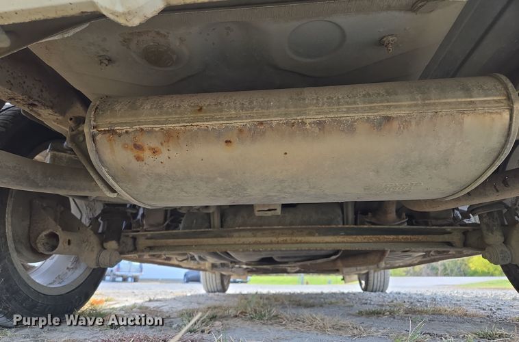 image for item EE8609 2007 Pontiac  Vibe  SUV