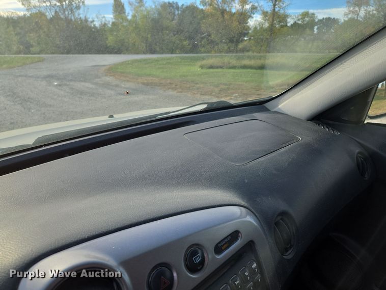 image for item EE8609 2007 Pontiac  Vibe  SUV