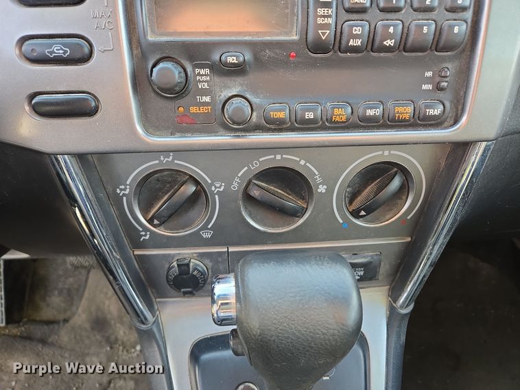 image for item EE8609 2007 Pontiac  Vibe  SUV