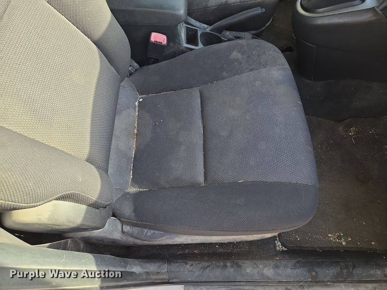 image for item EE8609 2007 Pontiac  Vibe  SUV