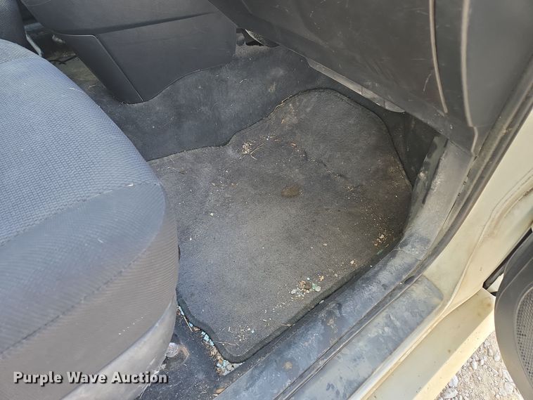 image for item EE8609 2007 Pontiac  Vibe  SUV