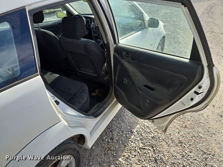 image for item EE8609 2007 Pontiac  Vibe  SUV