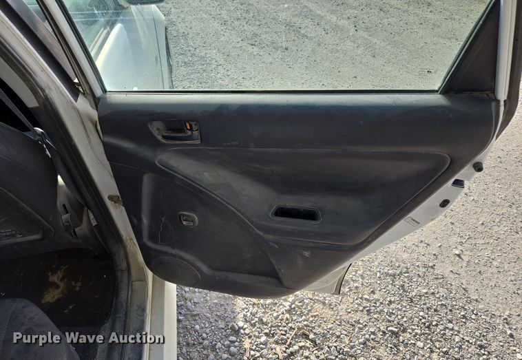 image for item EE8609 2007 Pontiac  Vibe  SUV