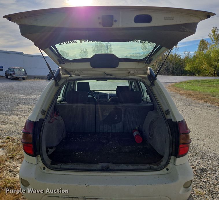 image for item EE8609 2007 Pontiac  Vibe  SUV