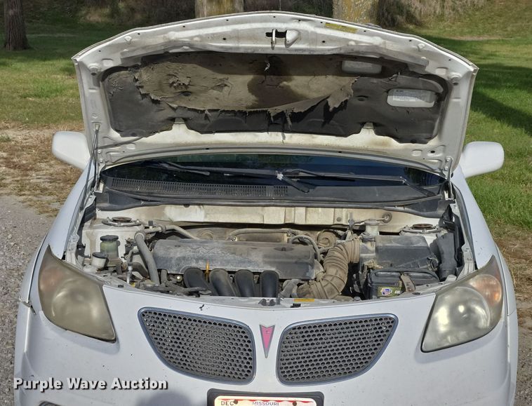 image for item EE8609 2007 Pontiac  Vibe  SUV