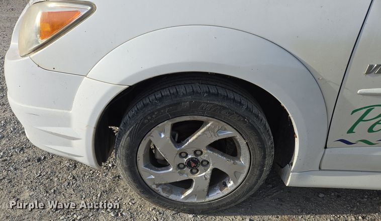 image for item EE8609 2007 Pontiac  Vibe  SUV