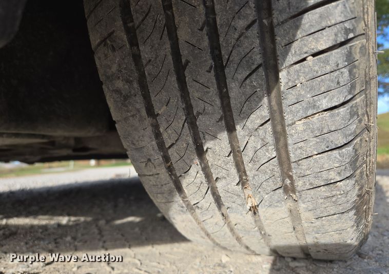 image for item EE8609 2007 Pontiac  Vibe  SUV