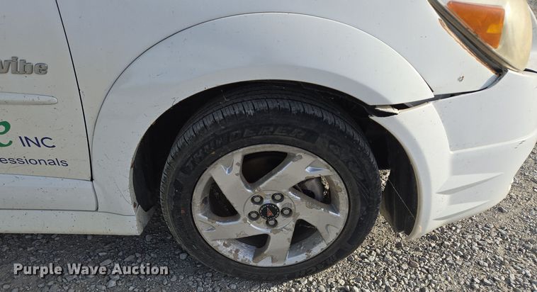 image for item EE8609 2007 Pontiac  Vibe  SUV