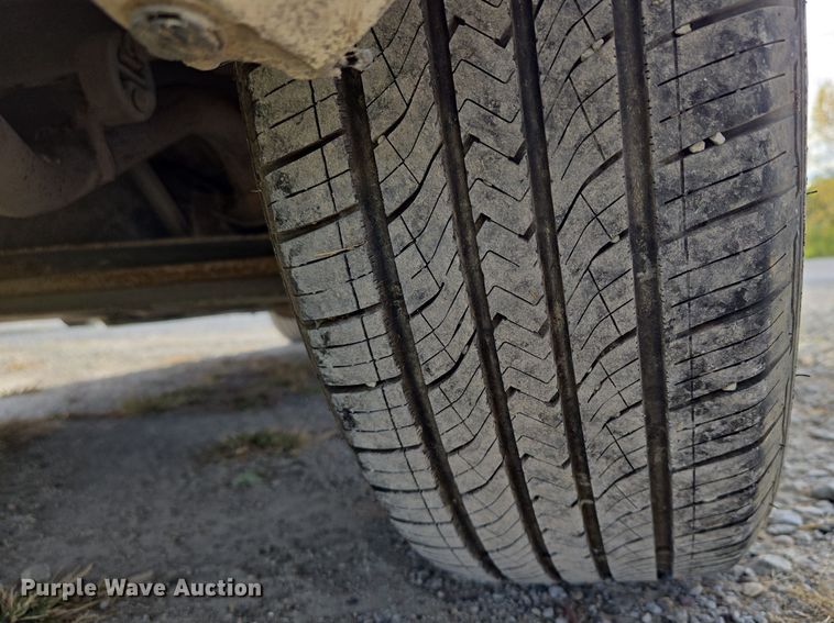 image for item EE8609 2007 Pontiac  Vibe  SUV