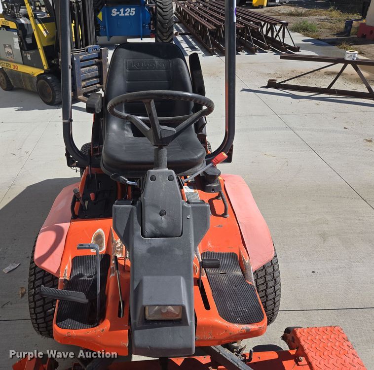 image for item EE8622 Kubota  F2260 lawn mower
