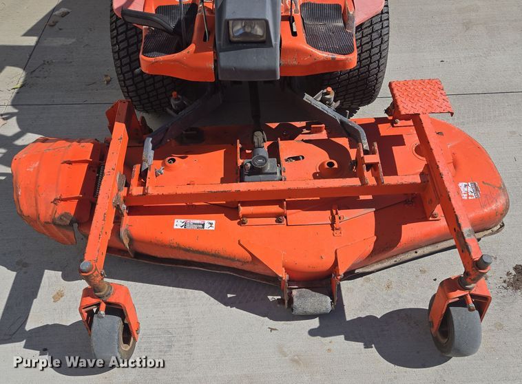 image for item EE8622 Kubota  F2260 lawn mower