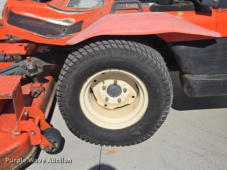 image for item EE8622 Kubota  F2260 lawn mower