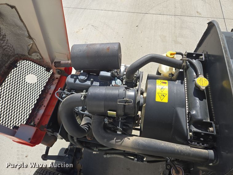 image for item EE8622 Kubota  F2260 lawn mower