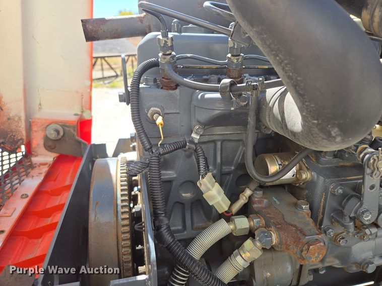 image for item EE8622 Kubota  F2260 lawn mower