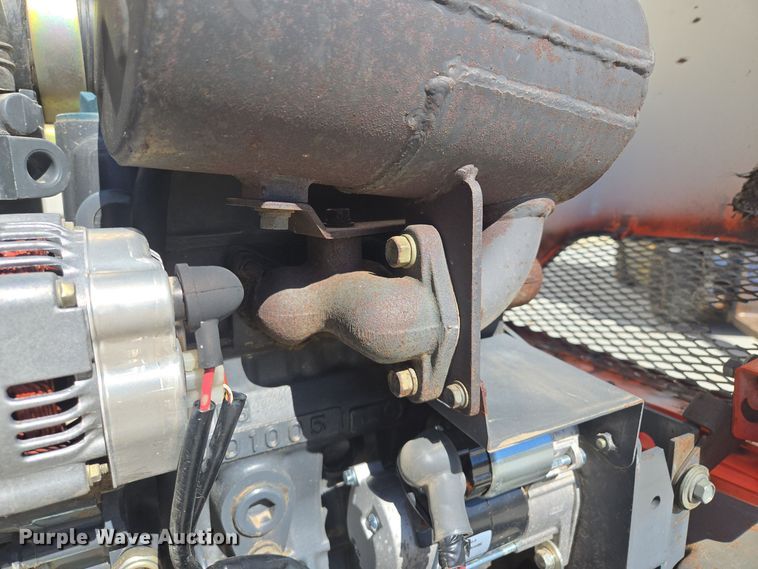 image for item EE8622 Kubota  F2260 lawn mower