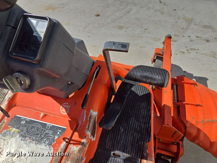 image for item EE8622 Kubota  F2260 lawn mower