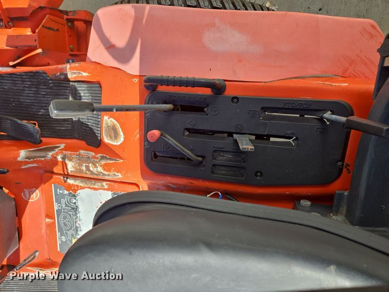 image for item EE8622 Kubota  F2260 lawn mower