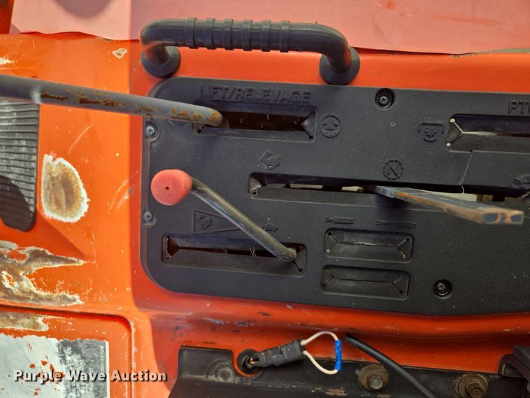 image for item EE8622 Kubota  F2260 lawn mower