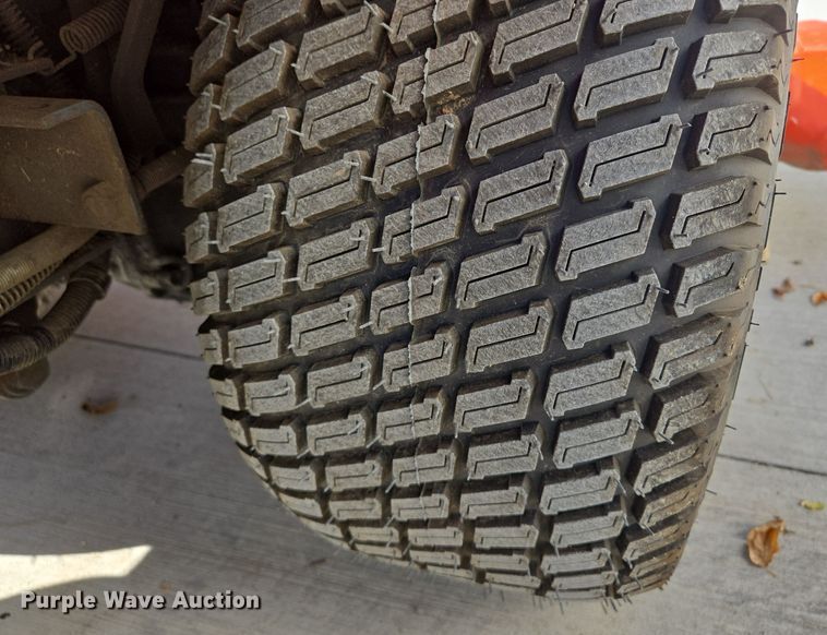 image for item EE8622 Kubota  F2260 lawn mower