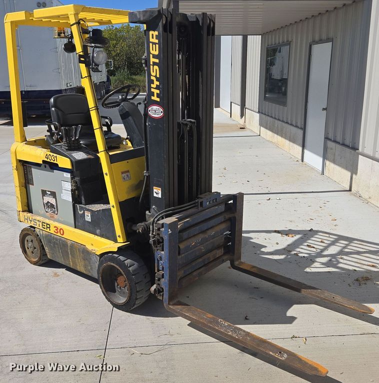 image for item EE8624 Hyster  E30XM2 forklift