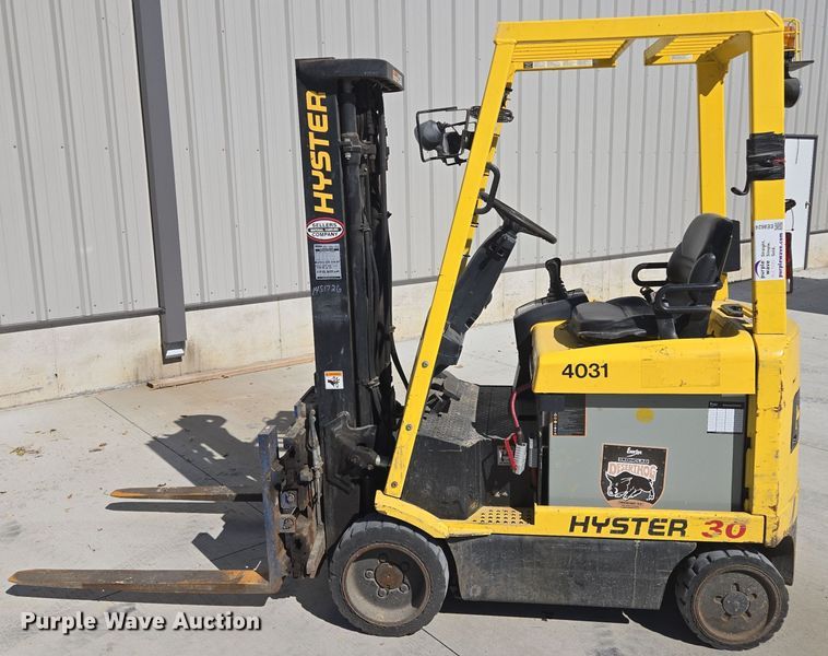 image for item EE8624 Hyster  E30XM2 forklift