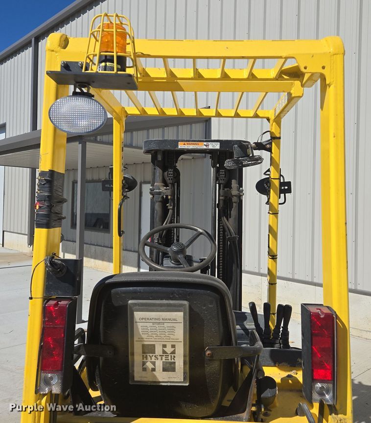 image for item EE8624 Hyster  E30XM2 forklift