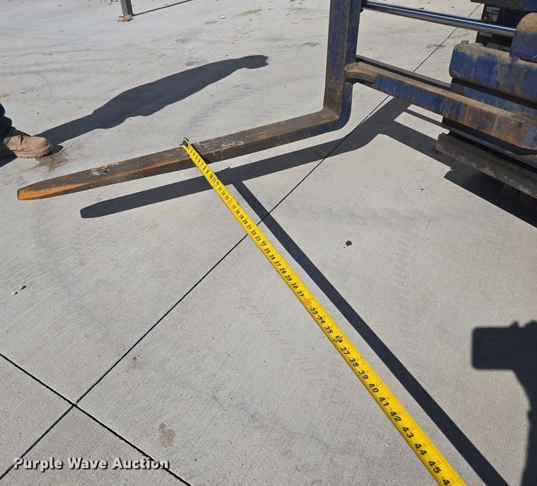 image for item EE8624 Hyster  E30XM2 forklift