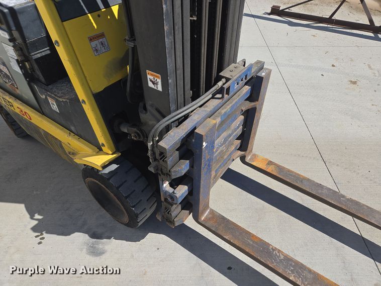 image for item EE8624 Hyster  E30XM2 forklift