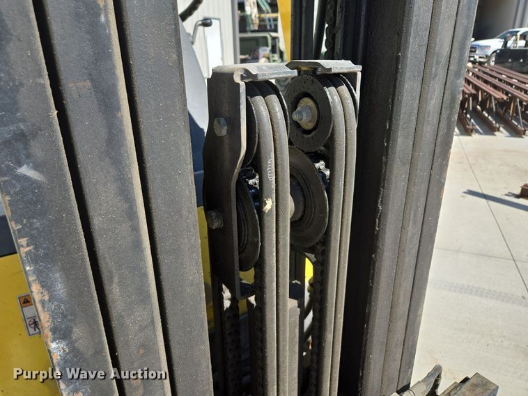 image for item EE8624 Hyster  E30XM2 forklift