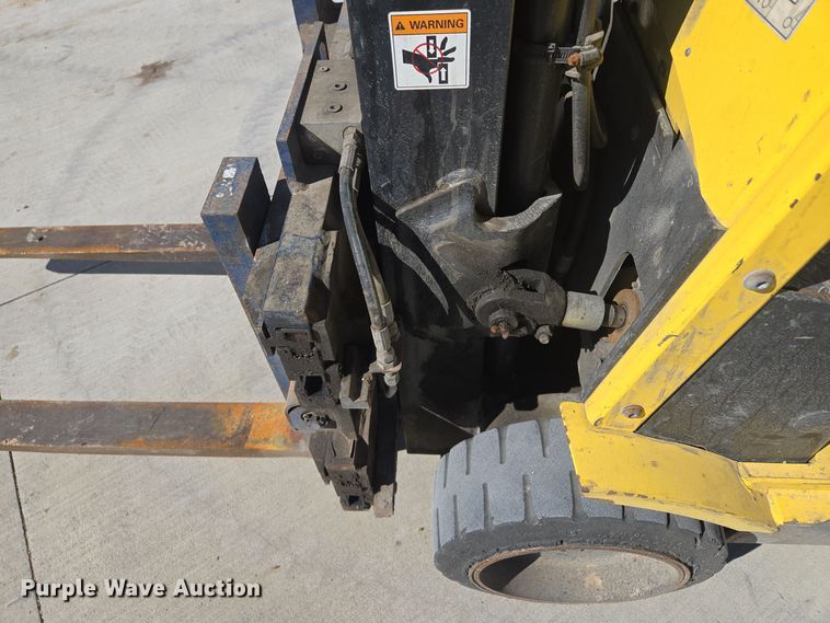 image for item EE8624 Hyster  E30XM2 forklift