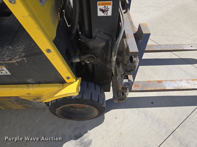 image for item EE8624 Hyster  E30XM2 forklift