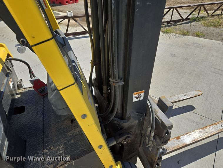image for item EE8624 Hyster  E30XM2 forklift