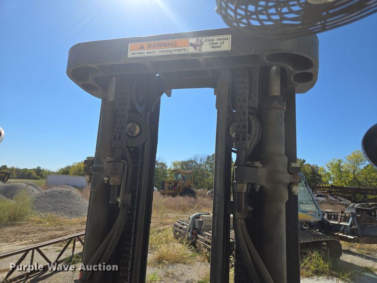 image for item EE8624 Hyster  E30XM2 forklift