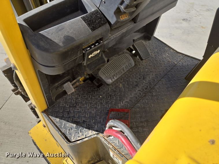 image for item EE8624 Hyster  E30XM2 forklift