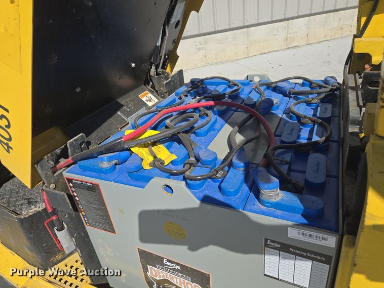 image for item EE8624 Hyster  E30XM2 forklift