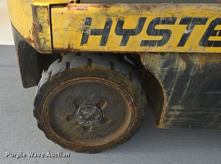 image for item EE8624 Hyster  E30XM2 forklift