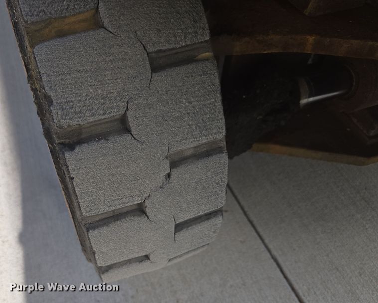 image for item EE8624 Hyster  E30XM2 forklift