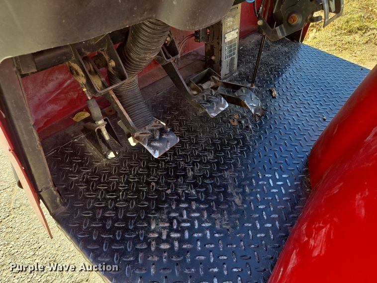 image for item EE8669 Toro Workman HDX utility vehicle