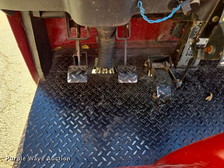 image for item EE8669 Toro Workman HDX utility vehicle