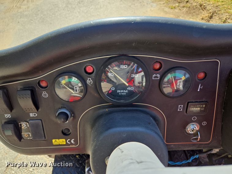 image for item EE8669 Toro Workman HDX utility vehicle