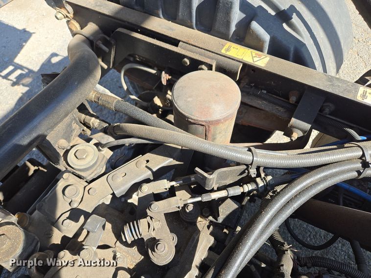 image for item EE8669 Toro Workman HDX utility vehicle