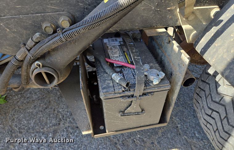 image for item EE8669 Toro Workman HDX utility vehicle