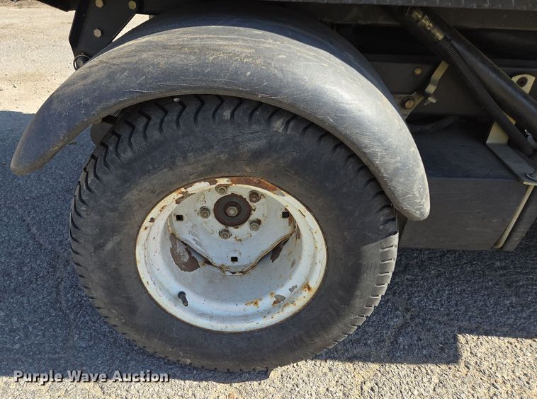 image for item EE8669 Toro Workman HDX utility vehicle