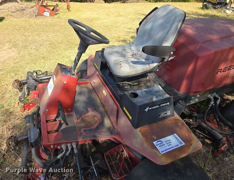 image for item EE8670 Toro Reelmaster 6500-D reel mower 