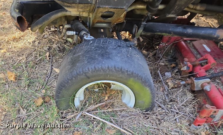 image for item EE8670 Toro Reelmaster 6500-D reel mower 