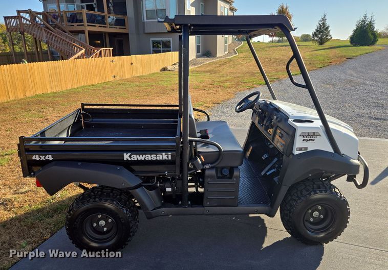 image for item EE8671 2022 Kawasaki  KAF620Z Mule utility vehicle
