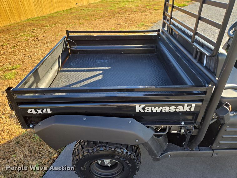 image for item EE8671 2022 Kawasaki  KAF620Z Mule utility vehicle