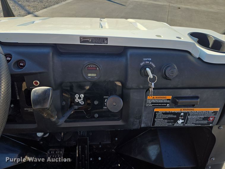 image for item EE8671 2022 Kawasaki  KAF620Z Mule utility vehicle