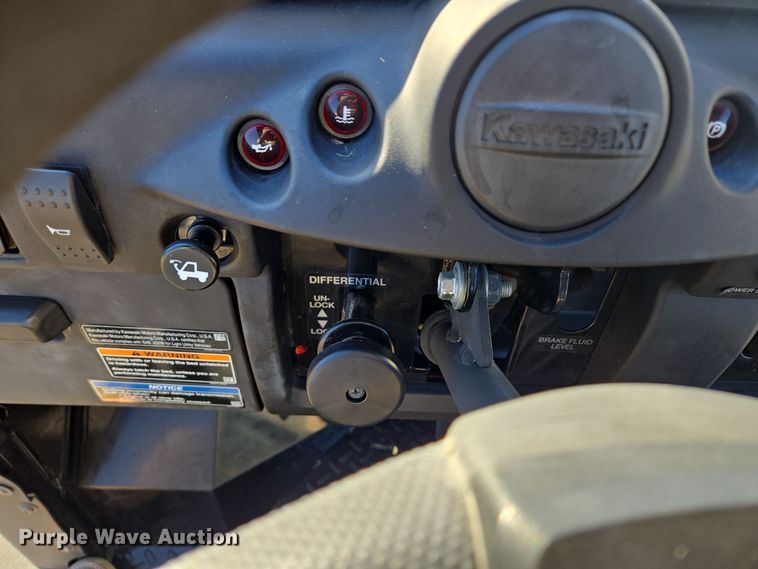 image for item EE8671 2022 Kawasaki  KAF620Z Mule utility vehicle