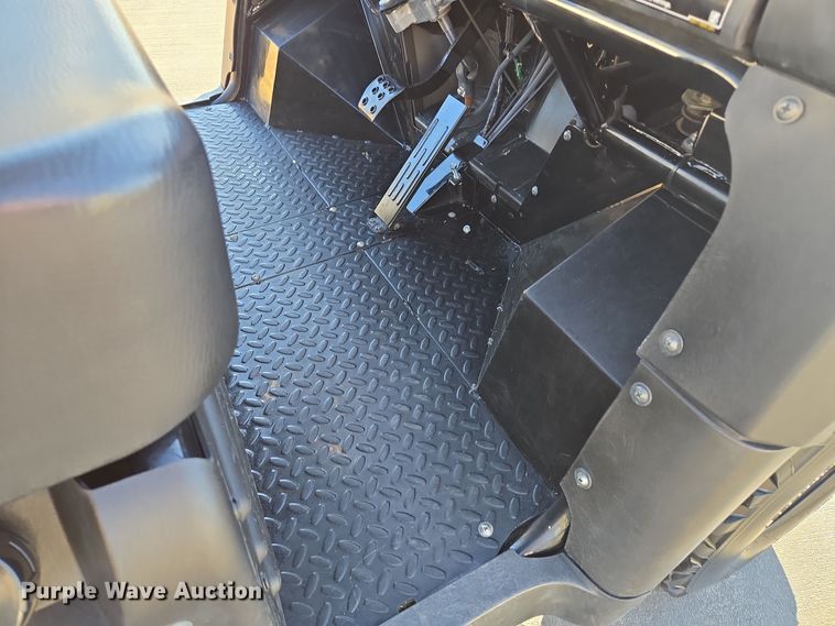 image for item EE8671 2022 Kawasaki  KAF620Z Mule utility vehicle